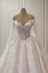 V-Neck Long A-Line White Lace Wedding Dresses Tulle With Ruffles