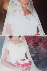 Elegant White Long Tulle Sleeveless Ball Gown Wedding Gowns With Lace