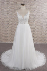 Chic Long A-line Spaghetti Strap Appliques Tulle Wedding Dress