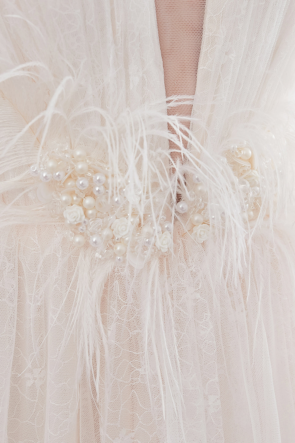 Elegant Long Lace A-line Tulle Sleeveless Floor Length Wedding Dresses