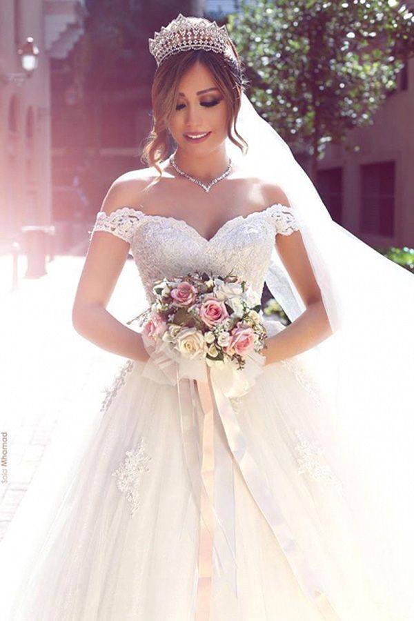 Elegant Long A-line White Sweetheart Wedding Dresses With Lace