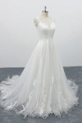 Long Sweetheart Appliques Lace Tulle A-line Wedding Dress