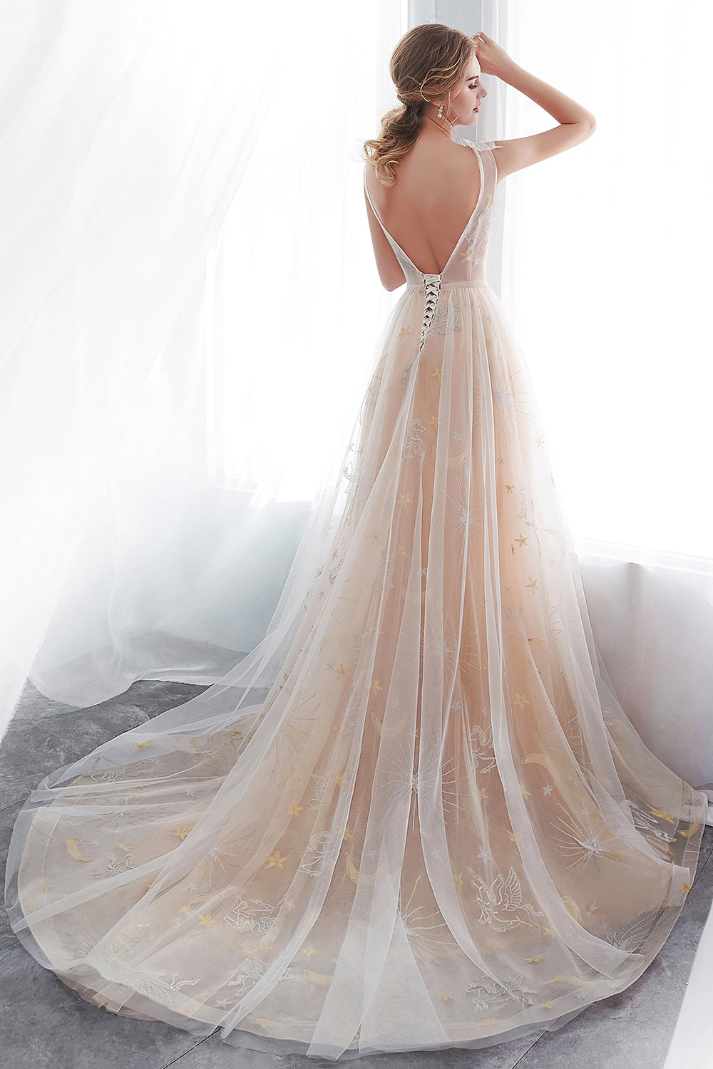 A-line Sleeveless Long Tulle Appliques Evening Dresses