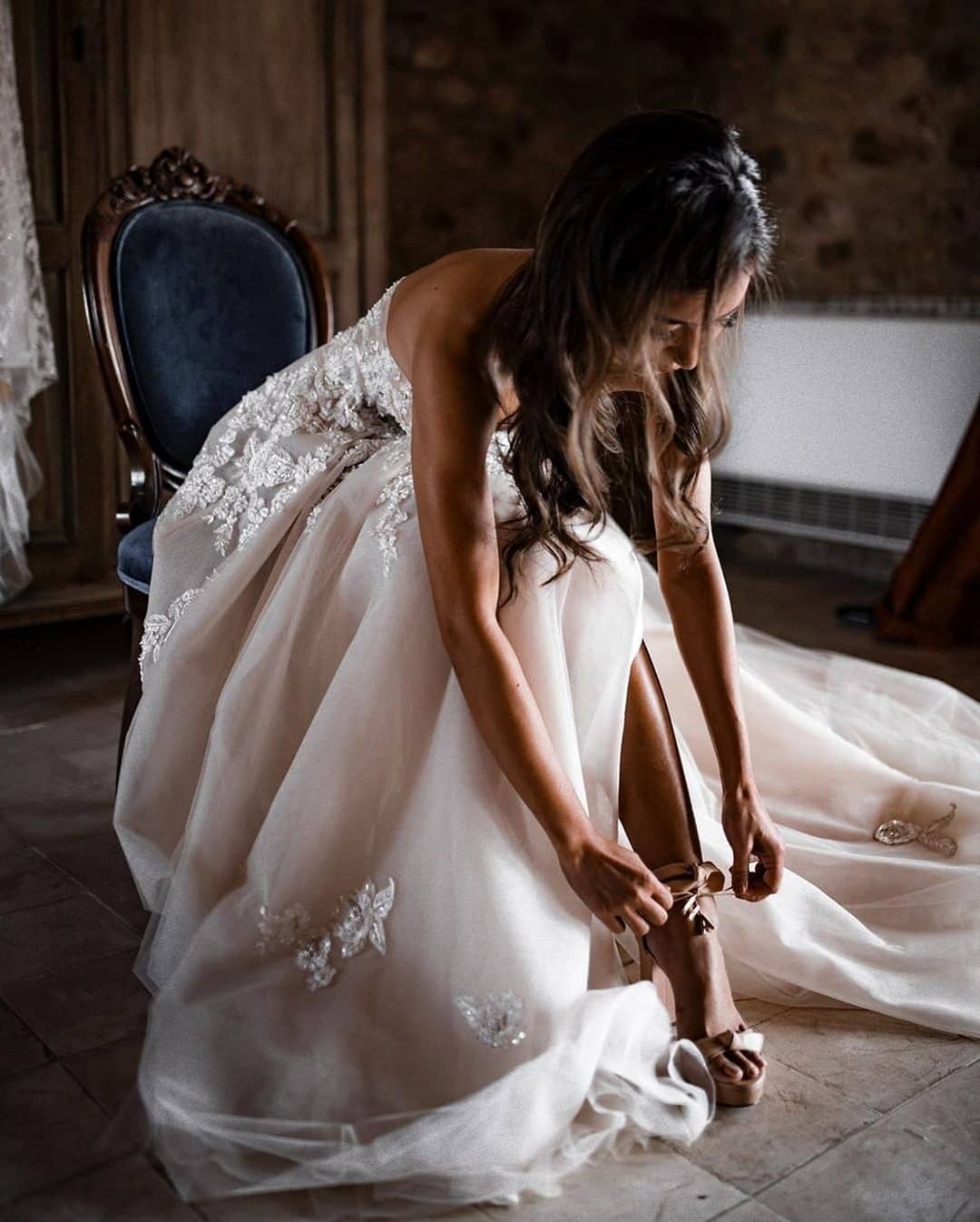 Chic Long A-line Sweetheart Lace Tulle Floral Lace Wedding Dress