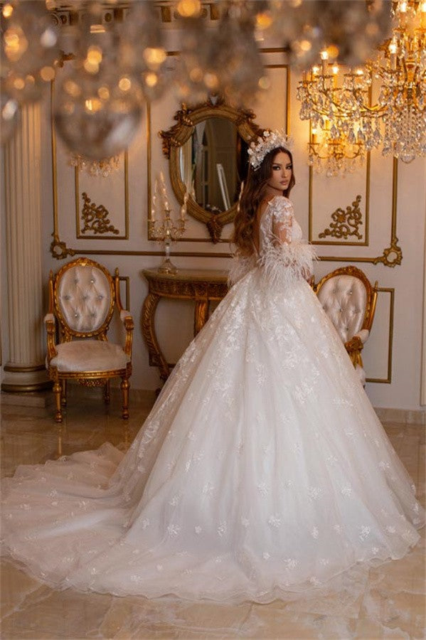 Charming Long A-line Sweetheart Tulle Appliques Lace Wedding Dress with Sleeves