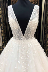 White Tulle V Neck Long A-Line Tulle Wedding Dress