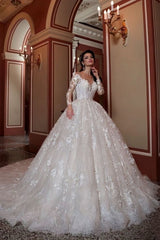 Elegant Long Sleeves Bateau Beading A-Line Appliques Lace Train Wedding Dress