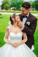 Elegant Garden A-line Sweetheart Long Sleeves Chapel Train Satin Wedding Dress