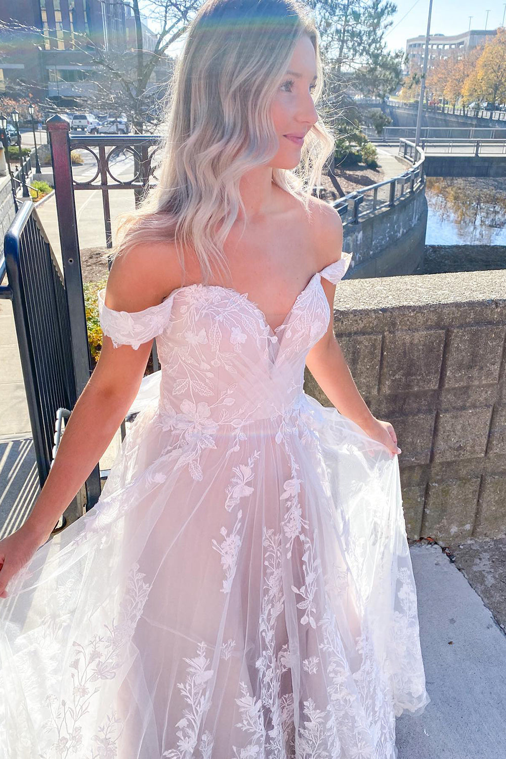 Long Off the Shoulder Sweetheart A-line Tulle Appliques Lace Train Wedding Dress