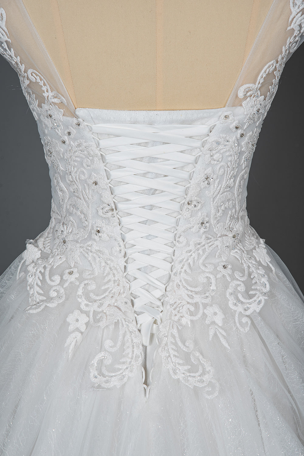 Elegant Long Cap Sleeve Tulle Lace V-neck Ball Gown Wedding Dresses