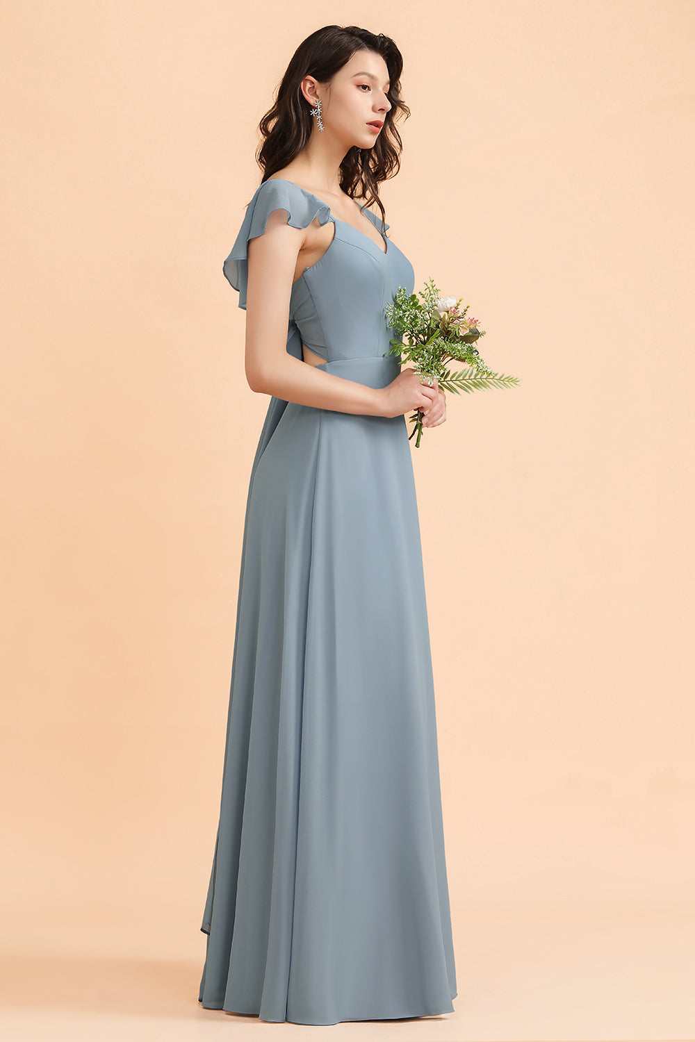 Chic Sweetheart A-Line Backless Chiffon Bridesmaid Dress With Side Slit Bowknot