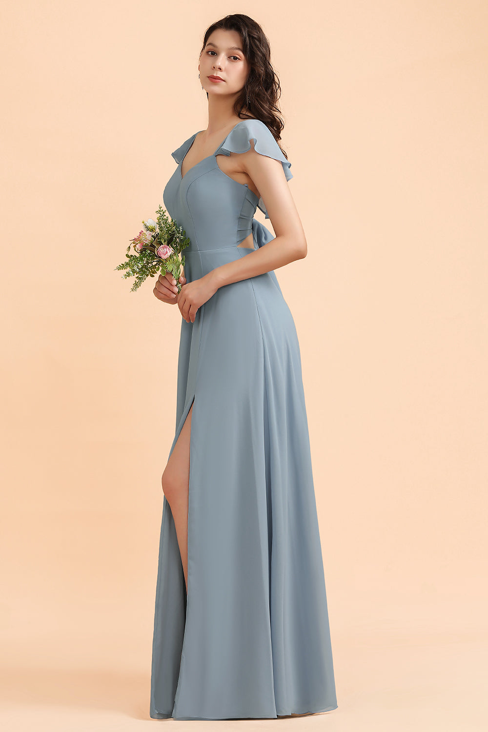 Chic Sweetheart A-Line Backless Chiffon Bridesmaid Dress With Side Slit Bowknot