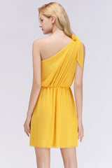 Elegant Chiffon One Shoulder Sleeveless Ruffles Short Bridesmaid Dresses with Bow