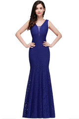 Elegant Mermaid Lace V-Neck Sleeveless Floor Length Bridesmaid Dresses