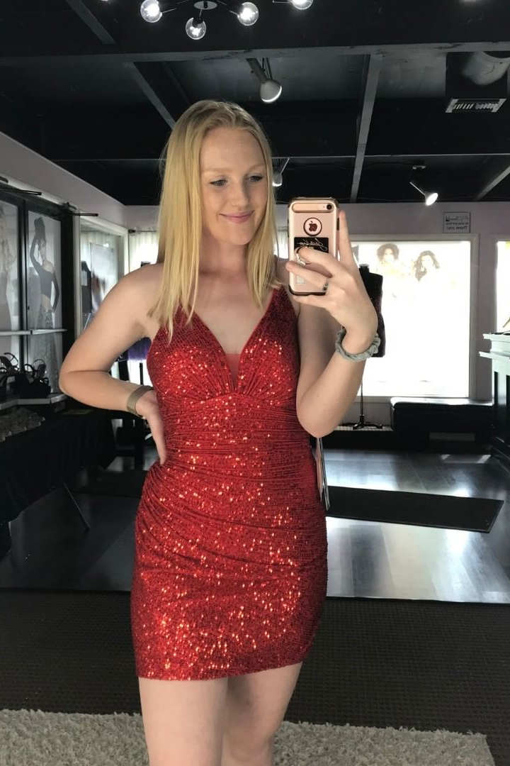 Mermaid Short Spaghetti Straps V-neck Sequined Homecoming Dress