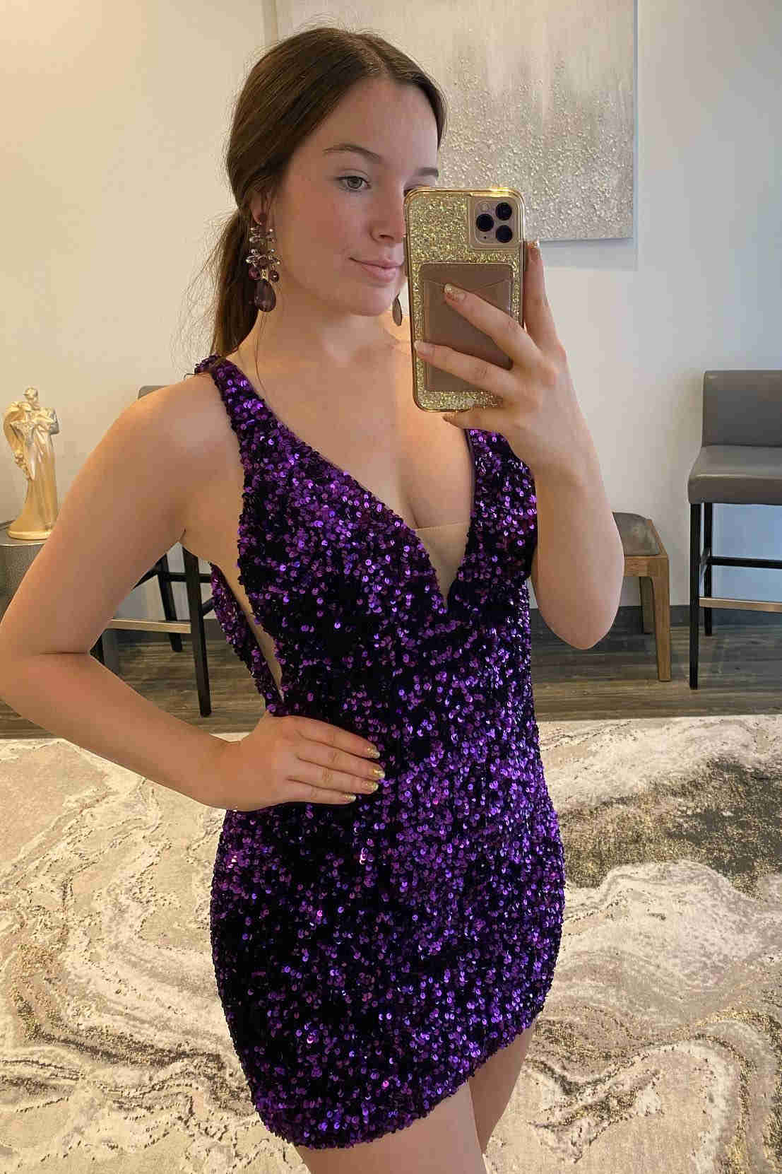Short Mermaid V-Neck Sequins Mini Homecoming Dresses