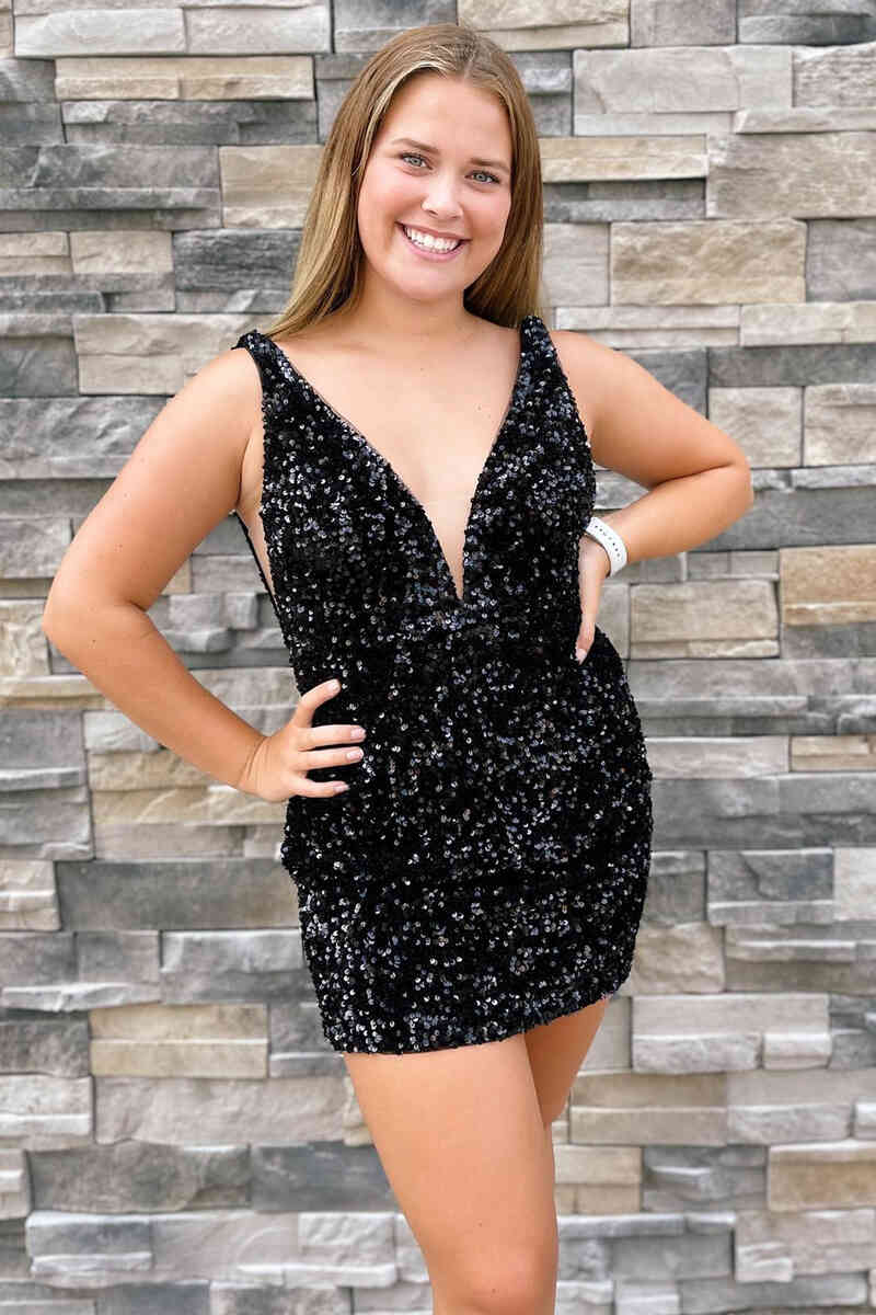 Mermaid V-Neck Black Sequins Short Backless Homecoming Dress