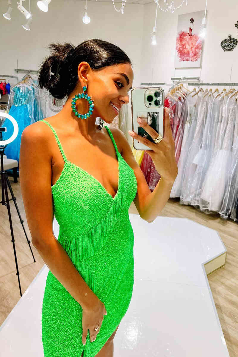 Short Mermaid V-neck Straps Tight Homecoming Dress with Tassel