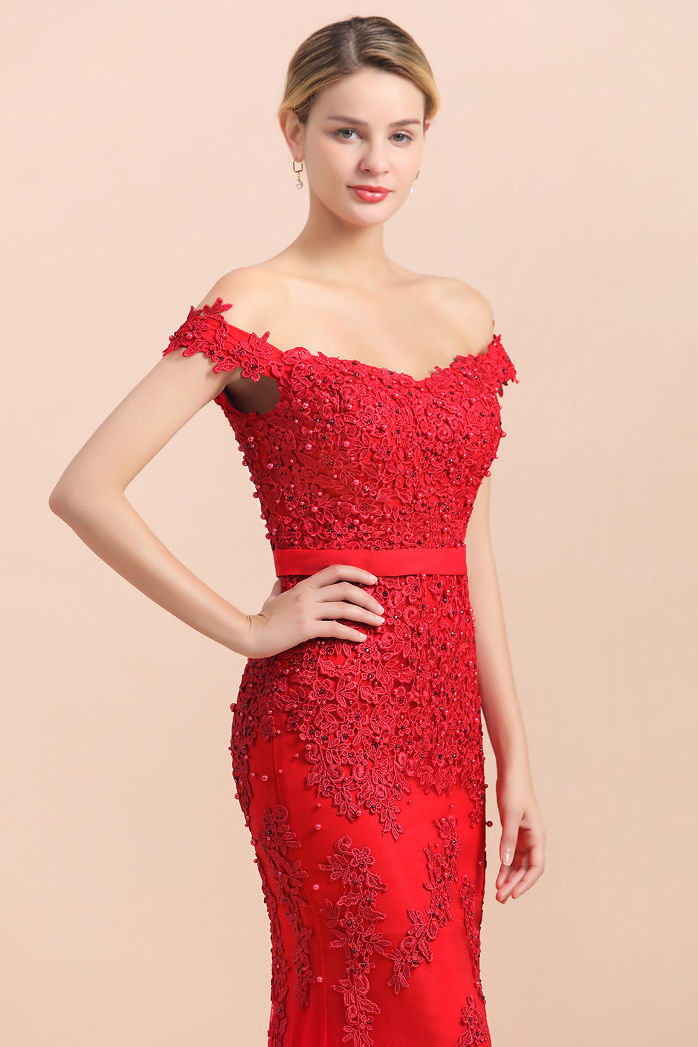 Glamorous Off the Shoulder Appliques Lace Tulle Mermaid Bridesmaid Dress