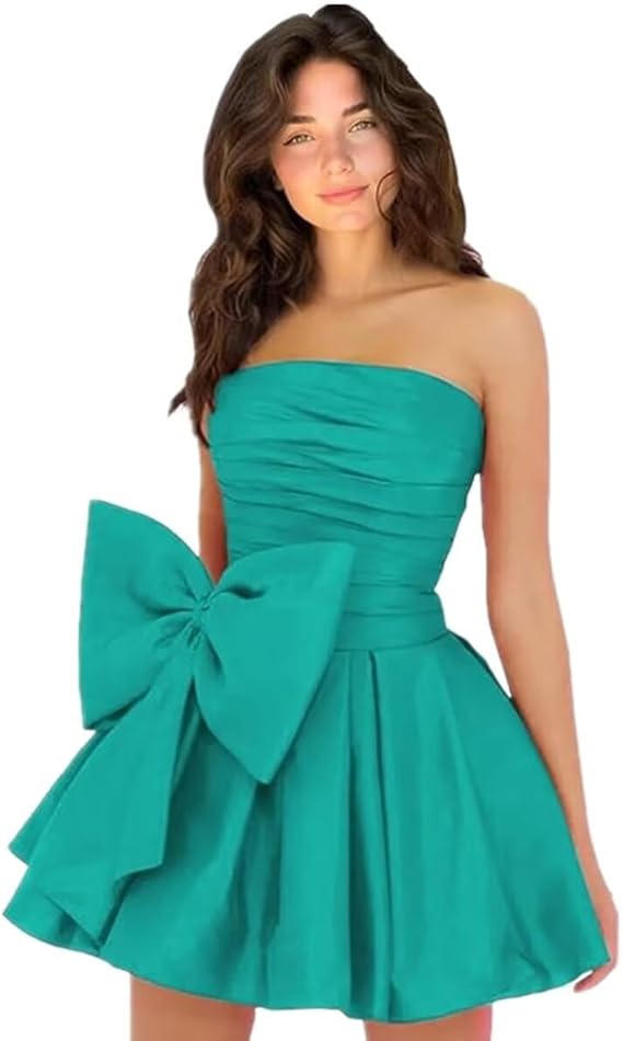 Chic Short A-line Sleeveless Strapless Ruched Lace Up Homecoming Dresses with Bow