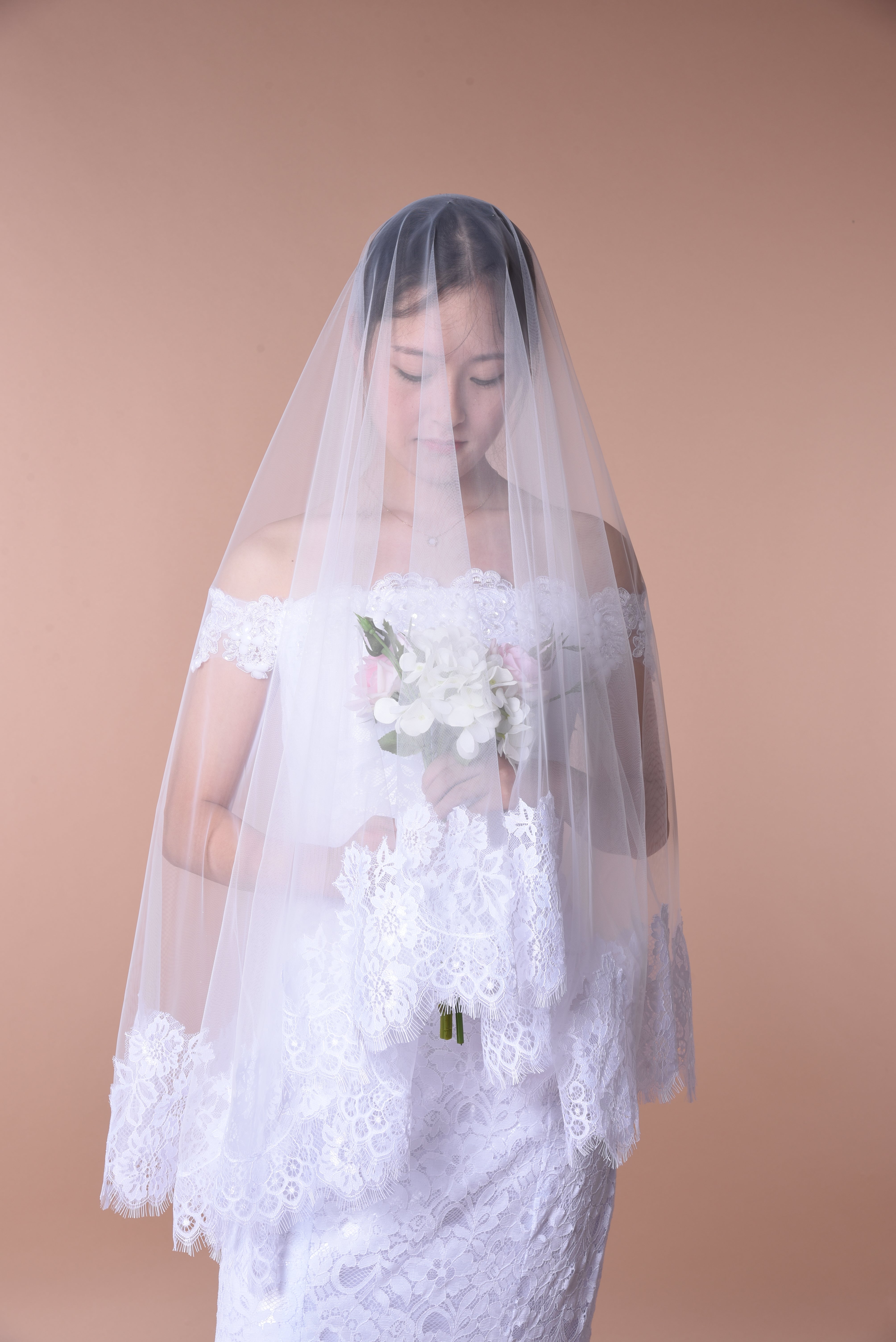 Lace Edge One Layer Wedding Veil