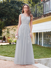 Long Lace V-neck Tulle A-line Grey Wedding Guest Dresses