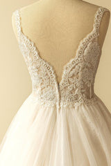 Elegant Long Sweetheart Appliques Lace Tulle A-line Wedding Dress