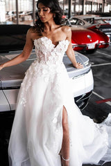 Glamorous Long A-Line Sweetheart Sleeveless Tulle Lace Appliques Wedding Dress with Split