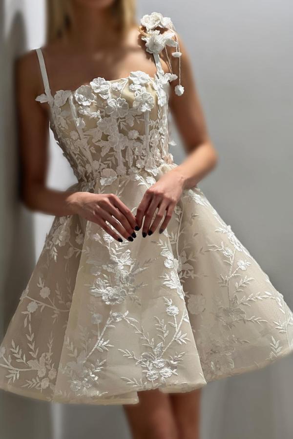Short A-line Square Neck Spaghetti Straps Sleeveless Tulle Appliques Lace Wedding Dresses