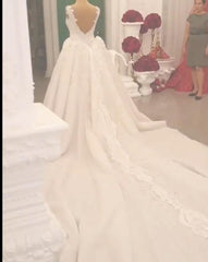 Classy Long Sweetheart Spaghetti Straps Mermaid Appliques Lace Backless Wedding Dress