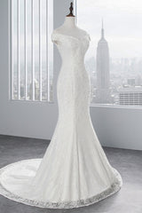 Elegant Long Mermaid Off the Shoulder Floor Length Lace Wedding Dress