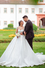 Elegant Garden A-line Sweetheart Long Sleeves Chapel Train Satin Wedding Dress