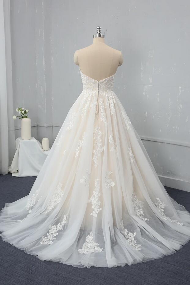 Vintage Long Sweetheart Backless Appliques Lace Tulle Floor Length A-Line Wedding Dress