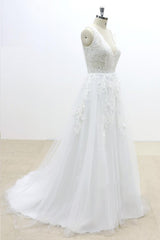 Long Ruffle V-neck Appliques Tulle A-line Wedding Dress