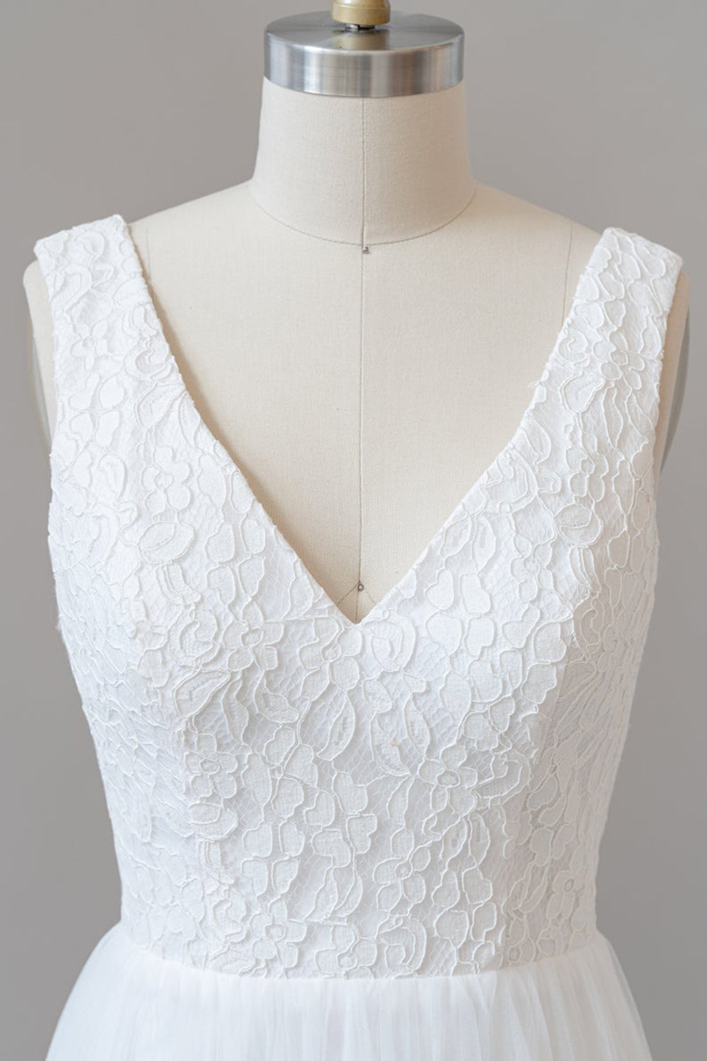 White Long A-line Straps V-neck Chiffon Open Back Wedding Dresses