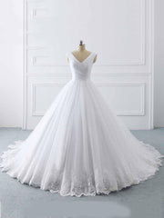 Simple Long V-Neck Lace-Up Ruffles Ball Gown Wedding Dresses