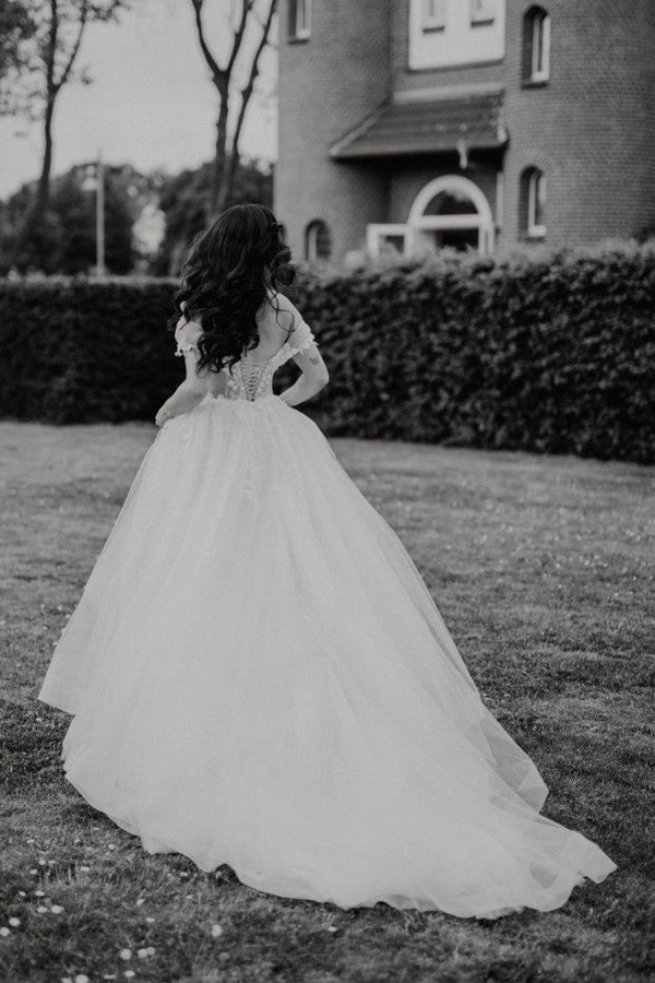Gorgeous Long A-line Off the Shoulder Floral Lace Tulle Wedding Dresses