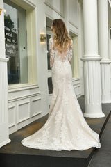 Elegant V-Neck Long Sleeve Satin Lace Mermaid Wedding Dress