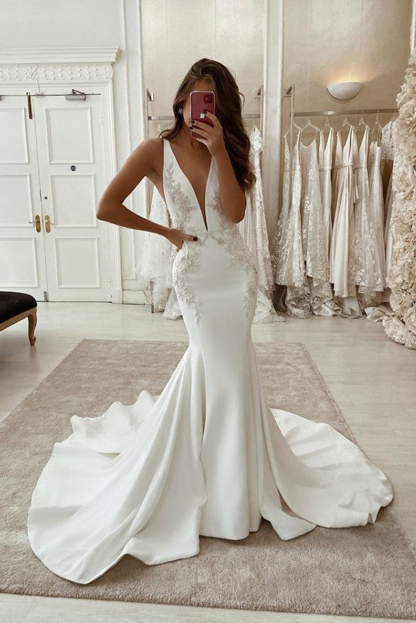 Gorgeous Long Mermaid V-neck Satin Backless Wedding Dress