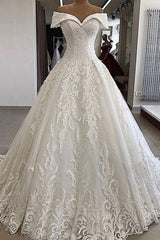 Luxury Long A-line Lace Off the Shoulder Lace Applique Wedding Dress