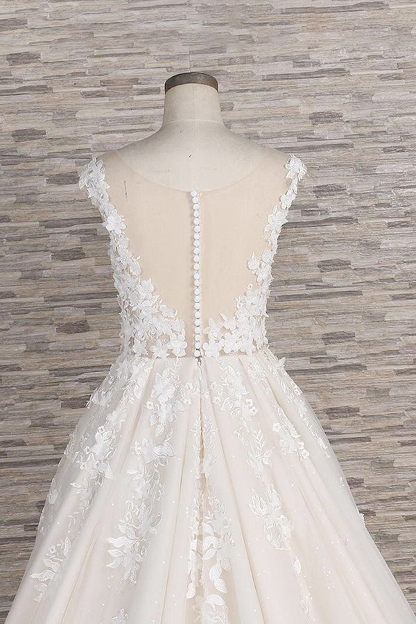 Elegant Plus Size Long Lace Appliques Tulle A-line Wedding Dress