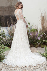 Gorgeous Long A-line V-neck Tulle Backless Lace Wedding Dresses with Sleeves