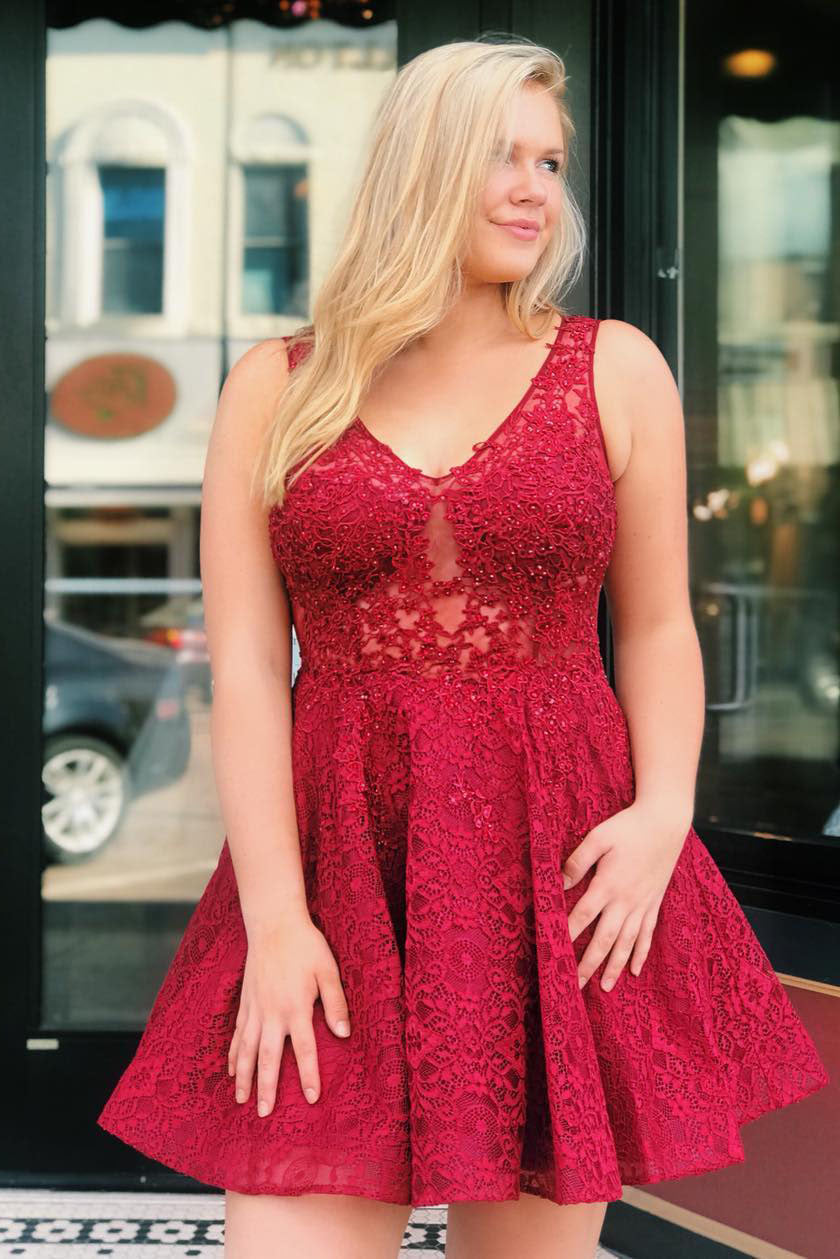 Burgundy Short A-line V-neck Tulle Lace Homecoming Dress