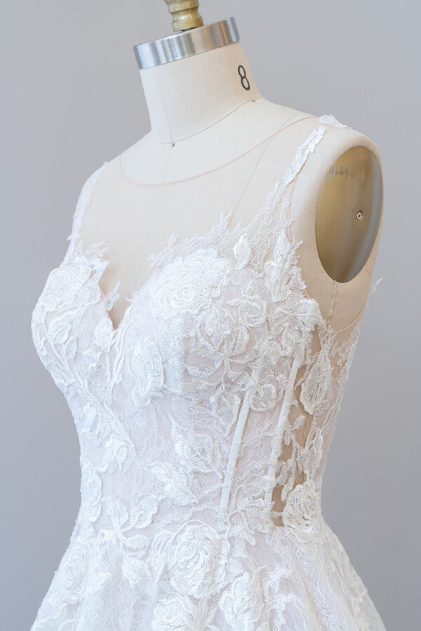 Elegant Long Appliques Lace Tulle A-line Wedding Dress