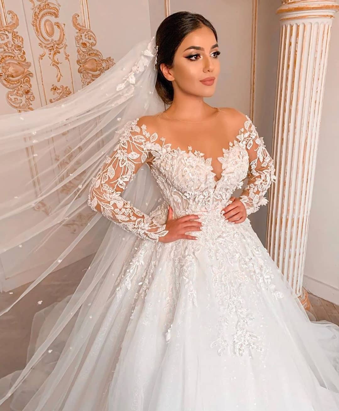 Modest Long Ball Gown Tulle Long Sleeves Lace Wedding Dress