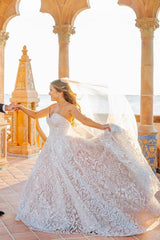Long A-line Sweetheart Tulle Sleeveless Floral Lace Wedding Dress