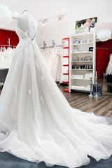 Modest Long A-line V-neck Tulle Spaghetti Straps Ruffles Wedding Dress with Lace
