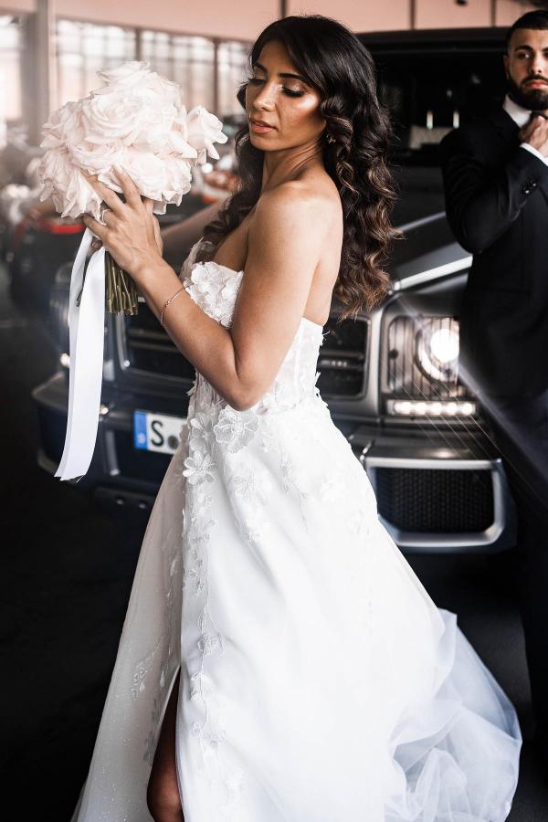 Glamorous Long A-Line Sweetheart Sleeveless Tulle Lace Appliques Wedding Dress with Split