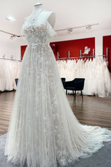 Gorgeous Long A-line Off the Shoulder Tulle Appliques Lace Ruffles Wedding Dress