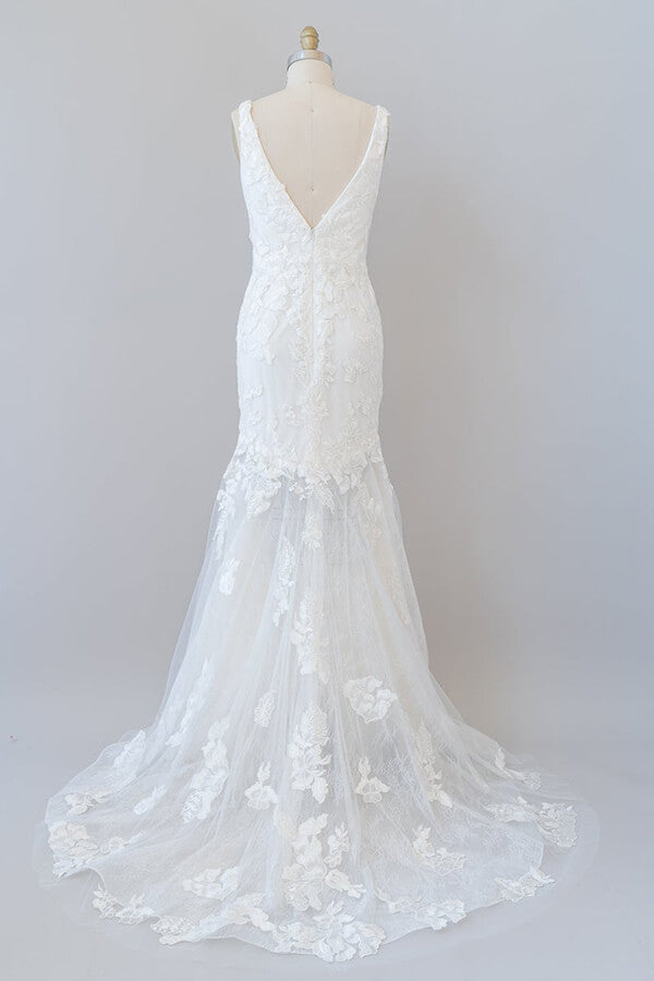 Long V-neck Appliques Lace Tulle Mermaid Wedding Dress
